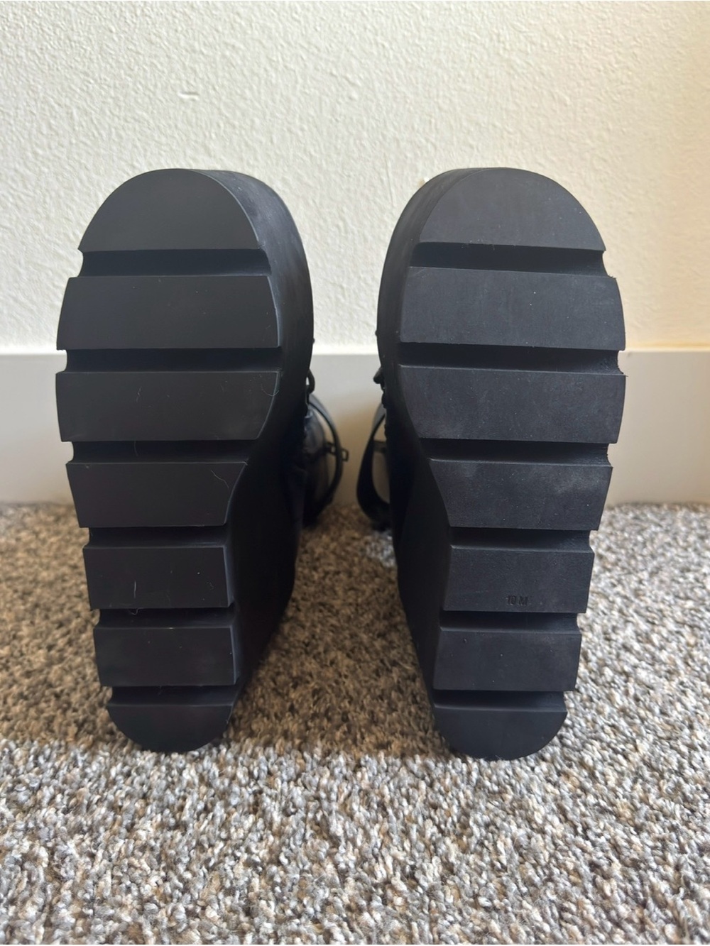 Dolls Kill Traitor Platform Boots - Picture 5 of 6